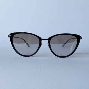 Garrett LeightCat Eye Beverly S Black Sunglasses with the case